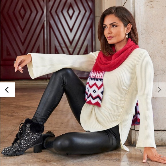 NWT Boston Proper Side Slit Ruched Flare Sleeve Tunic Off White Medium - Picture 3 of 6